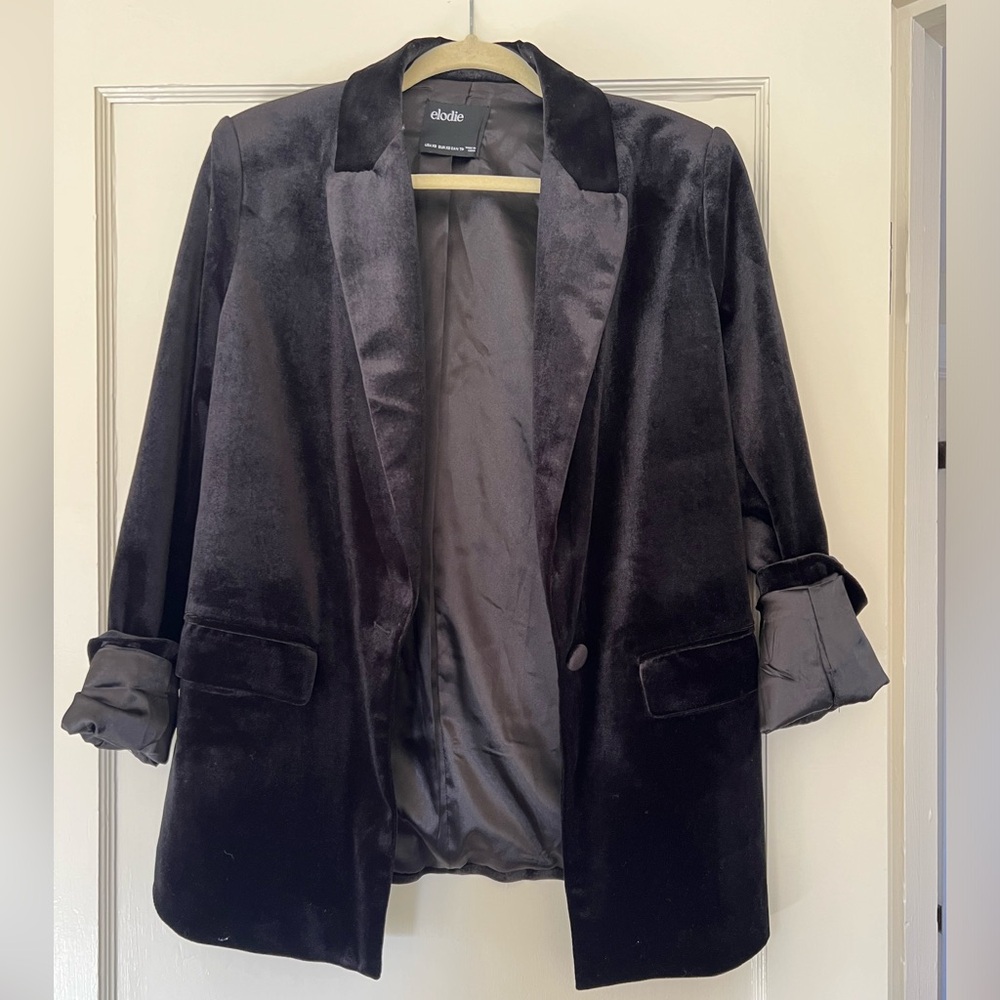 Elodie oversized black belvet blazer